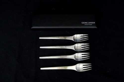 Georg Jensen Caravel sterling silver dinner forks for four. 230g.
