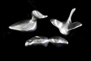 Three Gordon Hoselton animal figures and a George Jensen Verner Panton tray - 2