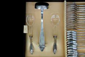 Italian 800 silver part cutlery set. 1442g total weight - 3