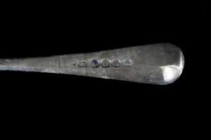 Two sterling silver pieces, weight 65g - 5