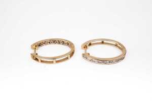 A pair of oval diamond hoops in 9 carat yellow gold - 3