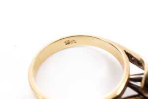 A diamond ring in 18 carat yellow gold - 5