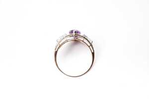 An amethyst, white topaz and diamond ring in 14 carat yellow gold - 4