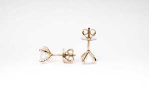 A pair of Lab grown diamond studs in 14 carat yellow gold - 3