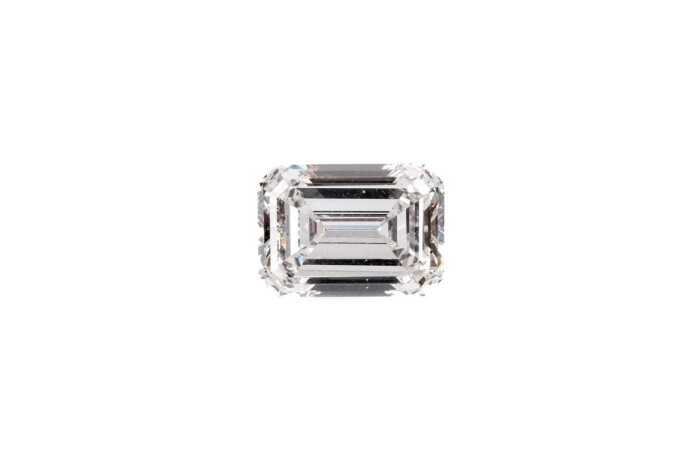 A Laboratory grown emerald cut diamond weighing 3.00ct