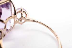 An amethyst ring in 9 carat yellow gold - 5