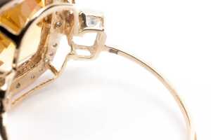 A citrine, white topaz and diamond ring in 9 carat yellow gold - 5
