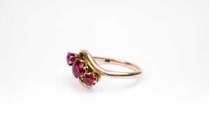 An antique ruby and garnet ring in 15 carat yellow gold - 3