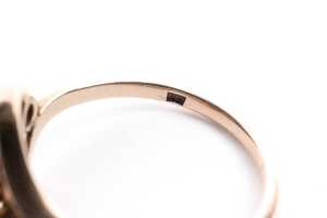 An antique ruby and garnet ring in 15 carat yellow gold - 5