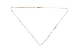 A curb link necklace in 9 carat yellow gold - 3