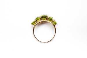 A peridot ring in 9 carat yellow gold - 4