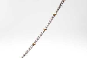 A fancy necklace and heart pendant in 9 carat three tone gold - 3