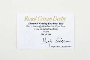 Three Royal Crown Derby Queen Elizabeth II commemorative pin dishes - 6