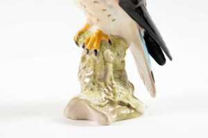 Beswick 'Kestrel' porcelain bird figure - 4