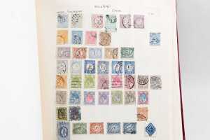 Five World stamp, stamp albums. - 5