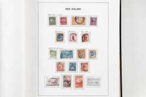 New Zealand stamp collection in five Davo albums - 3