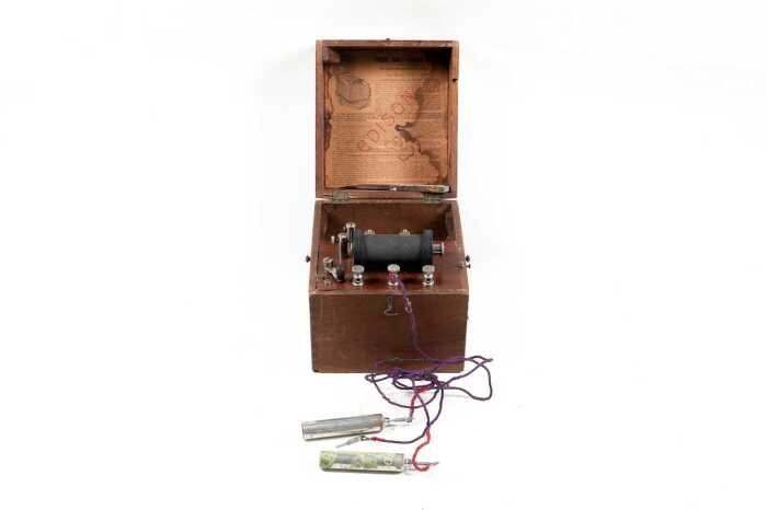 Antique Edison Family Faradic Battery electrotherapy device