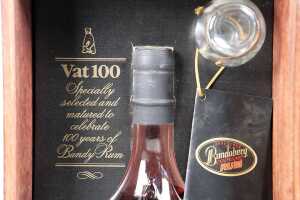 Bundaberg Vat 100 1888-1988 centenary rum - 4