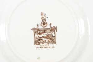 Royal Doulton coach-themed porcelain Series Ware - 6