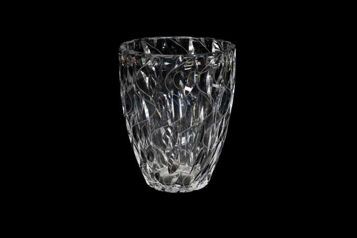 Clyne Farquharson cut crystal vase for John Walsh, 1935