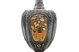 Antique Japanese silver vase - 2