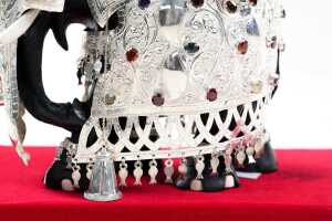 Sri Lankan elephant figure with silver overlay supporting a shrine - 4
