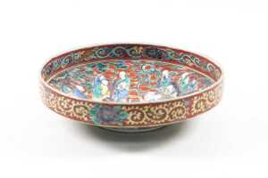 Antique Chinese famille rose coral red ground porcelain bowl - 4