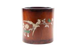 A timber brush pot