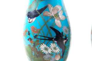 Pair of antique Chinese cloisonne vases - 3