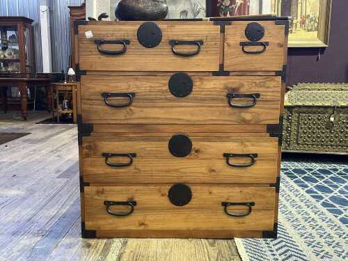 Japanese elm and pine tansu chest of five drawers