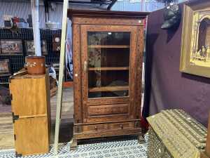Asian display cabinet or bookcase