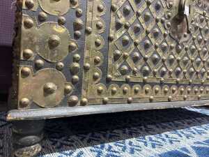 Zanzibar chest - 5