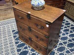 Korean elm and pine chest of three drawers - 2