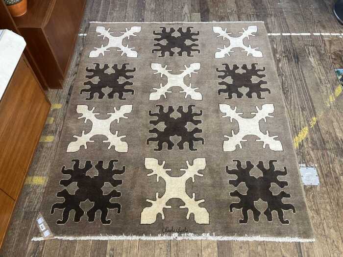 Afghan Chobi hand knotted wool rug