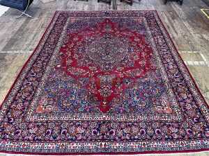Persian Kashghai Hamadan hand knotted wool rug