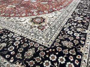 Persian Nain hand knotted silk rug - 3