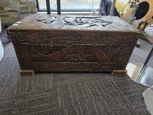 Carved camphor timber chest - 6