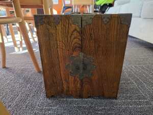 Chinese timber travelling medicine cabinet - 2