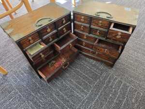 Chinese timber travelling medicine cabinet - 3
