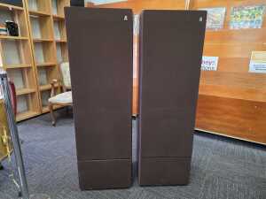 Pair of Acoustic Research AR9's floor-standing tower speakers - 5