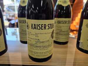 Kaiser Stuhl Special Reserve Bin Burgundy 1969, half dozen - 2