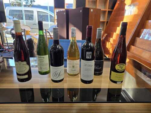 41 · Mixed wine, seven bottles