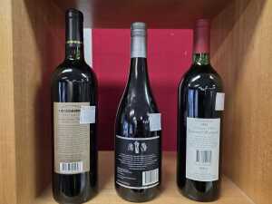 Mixed red wine, three bottles - 2