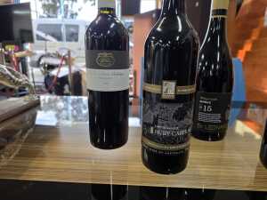 Mixed Australian red wine, five bottles - 3