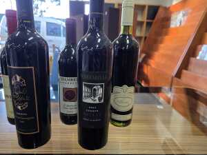Mixed Australian red wine, seven bottles - 3