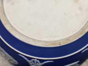 Wedgwood Jasperware porcelain bowl - 8