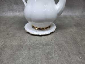 Royal Albert 'Val D'or' porcelain coffee pot with matching trivet - 4