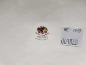 Royal Albert 'Old Country Roses' porcelain canister - 3