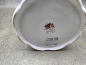 Royal Albert 'Old Country Roses' porcelain vase - 3