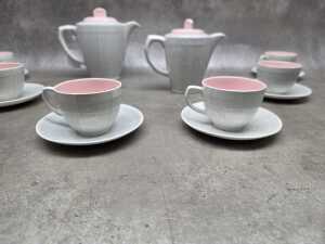 Poole Pottery 'Twintone' coffee service - 2